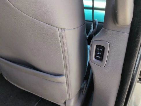 Used 2011 Honda Odyssey EX-L image 15