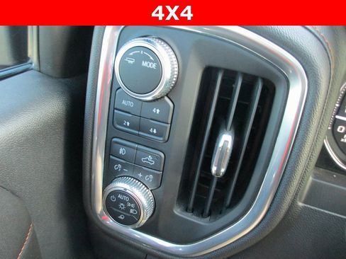 Certified 2022 GMC Sierra 2500 AT4 w/ AT4 Preferred Package image 27