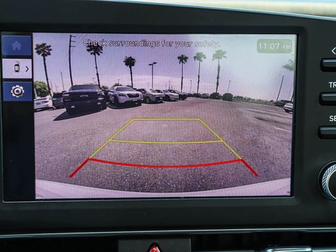 Used 2024 Hyundai Elantra SE FWD image 24