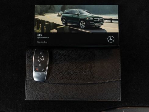 Used 2022 Mercedes-Benz GLS 450 4MATIC image 59