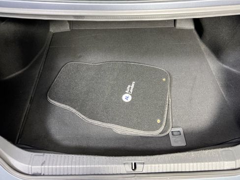 Used 2019 Toyota Avalon Limited w/ All Weather Liner Package FWD image 27