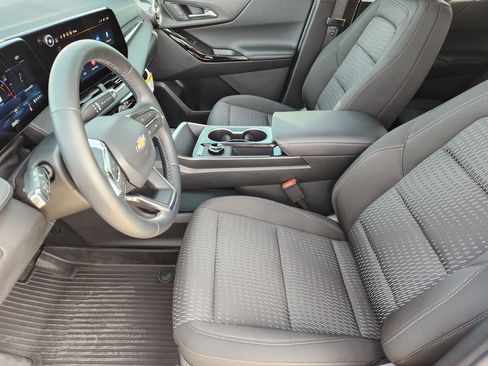 New 2026 Chevrolet Equinox LT w/ Safety and Technology Package FWD image 9