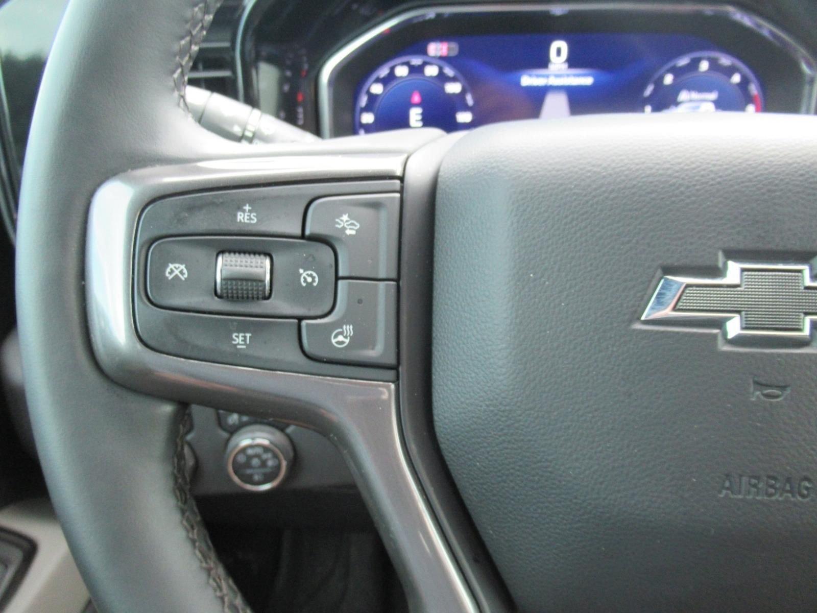 Used 2025 Chevrolet Silverado 2500 ZR2 w/ Technology Package AWD/4WD image 28