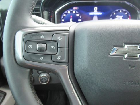 Used 2025 Chevrolet Silverado 2500 ZR2 w/ Technology Package AWD/4WD image 28