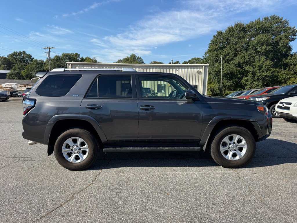 Used 2014 Toyota 4Runner SR5 AWD/4WD image 8