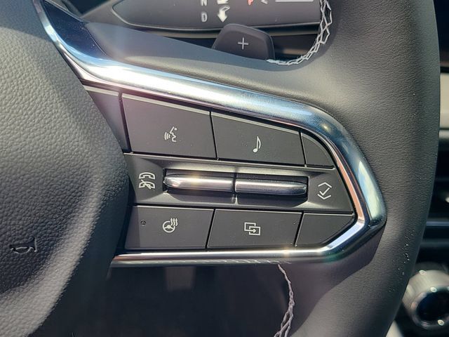 New 2026 Chevrolet Traverse LT FWD image 25