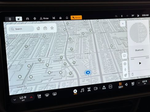 Used 2025 Rivian R1S Adventure AWD/4WD image 18