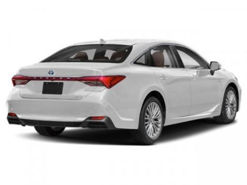 Used 2020 Toyota Avalon Limited image 2