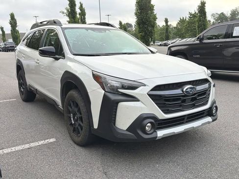 Used 2023 Subaru Outback Limited AWD/4WD image 3