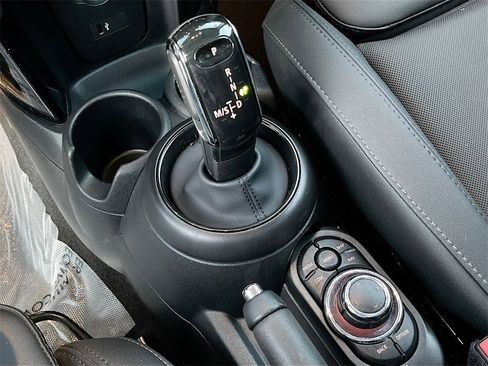 Used 2024 MINI Cooper S image 17