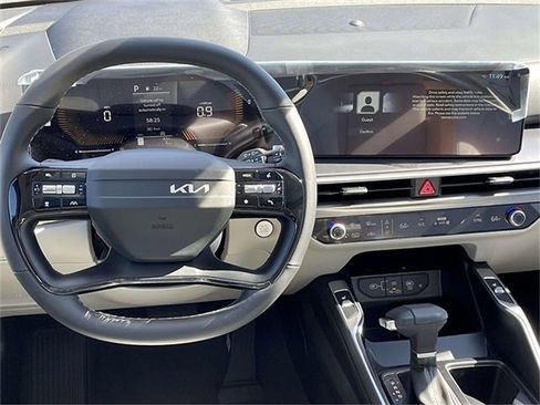 New 2026 Kia Sorento S w/ S Panoramic Sunroof Package image 13