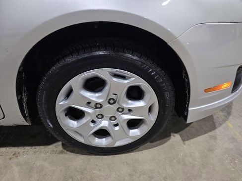 Used 2011 Ford Fusion SE w/ 202A Rapid Spec Order Code FWD image 28