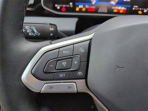 Used 2025 Volkswagen Jetta SE w/ Sunroof Package image 19