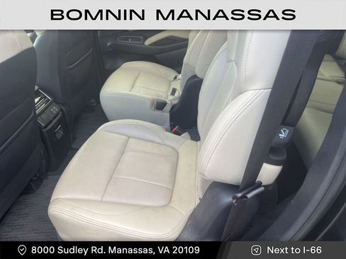 Used 2023 Subaru Ascent Limited image 6