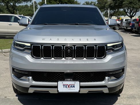 Used 2022 Jeep Wagoneer Series III w/ Premium Group I RWD image 10