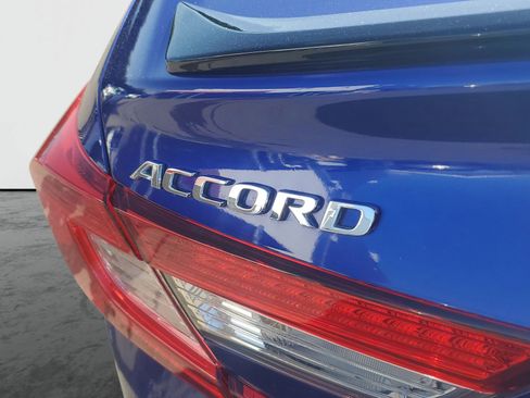 Used 2022 Honda Accord Sport image 7