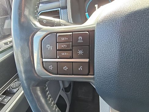 Used 2023 Ford F150 Limited image 23