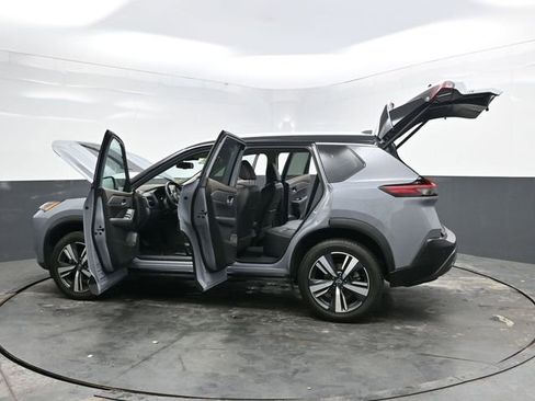 Used 2023 Nissan Rogue SL image 43