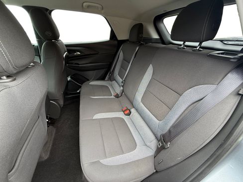 Used 2022 Chevrolet TrailBlazer LT w/ Convenience Package FWD image 16