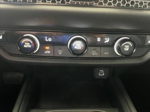 Used 2024 Honda HR-V Sport image 15