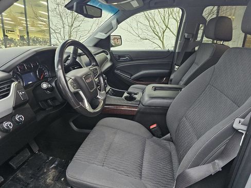 Used 2017 GMC Yukon SLE image 5