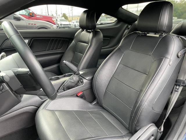 Used 2019 Ford Mustang GT Premium w/ GT Performance Package RWD image 27