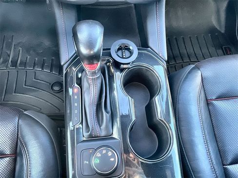 Used 2019 Chevrolet Blazer RS w/ Sun and Wheels Package image 21