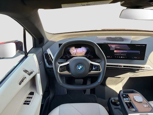 Certified 2025 BMW iX xDrive50 w/ Premium Package image 19