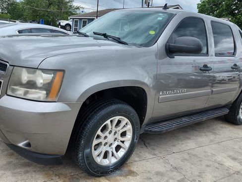 Used 2008 Chevrolet Avalanche LS RWD image 5