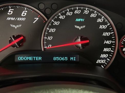 Used 2005 Chevrolet Corvette Coupe w/ Preferred Equipment Group image 27