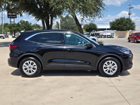 Used 2023 Ford Escape Active FWD image 8