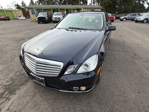 Used 2010 Mercedes-Benz E 350 4MATIC Sedan image 8