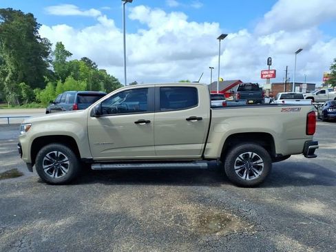 Used 2022 Chevrolet Colorado Z71 AWD/4WD image 8