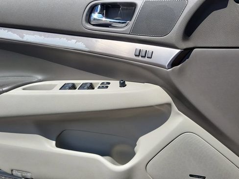 Used 2011 INFINITI G37 x Sedan w/ Premium Pkg AWD/4WD image 9