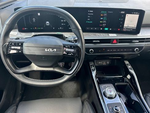 Certified 2026 Kia Sorento SX Prestige AWD/4WD image 17