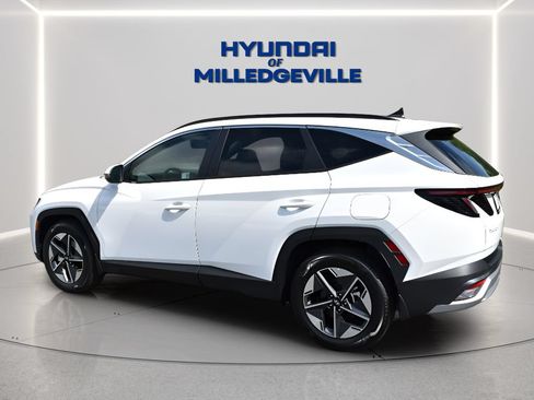 Used 2025 Hyundai Tucson SEL FWD image 2