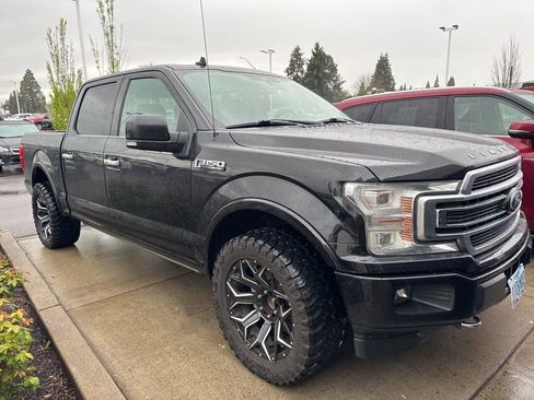 Used 2018 Ford F150 Limited image 2