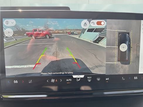 Used 2025 Ford Expedition Platinum w/ Driver's Package image 25