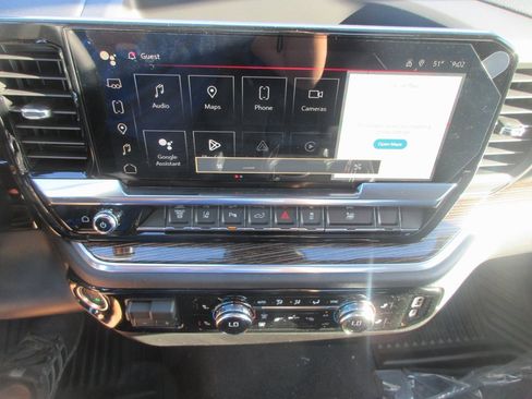 New 2026 GMC Sierra 3500 SLE image 17