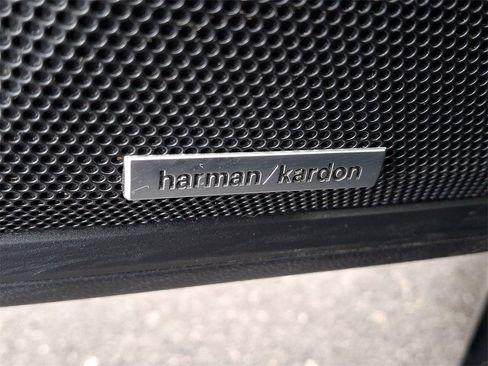 Used 2020 Subaru Outback Touring w/ Popular Package #2 image 33