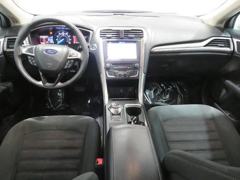 Used 2018 Ford Fusion SE image 13