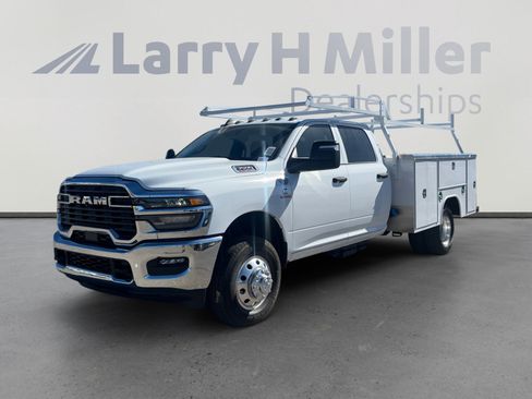 New 2026 RAM 3500 Tradesman w/ Chrome Appearance Group image 1
