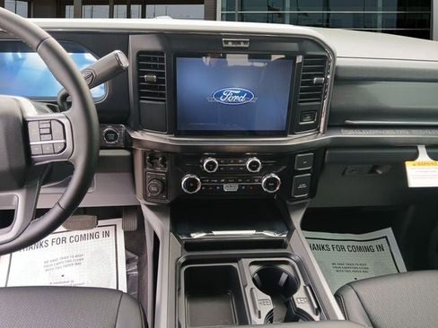 New 2026 Ford F250 Lariat w/ Black Appearance Package image 11