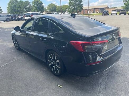 Used 2024 Honda Civic EX image 3