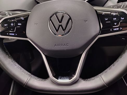 Certified 2024 Volkswagen ID.4 2WD image 23