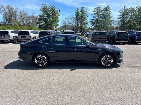 New 2026 Hyundai Sonata SEL FWD image 7