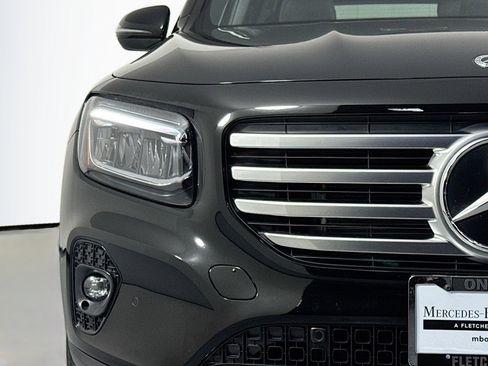 Certified 2025 Mercedes-Benz GLB 250 image 15
