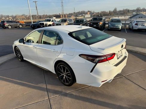 Certified 2023 Toyota Camry SE w/ Blackout Package (TMS) image 9
