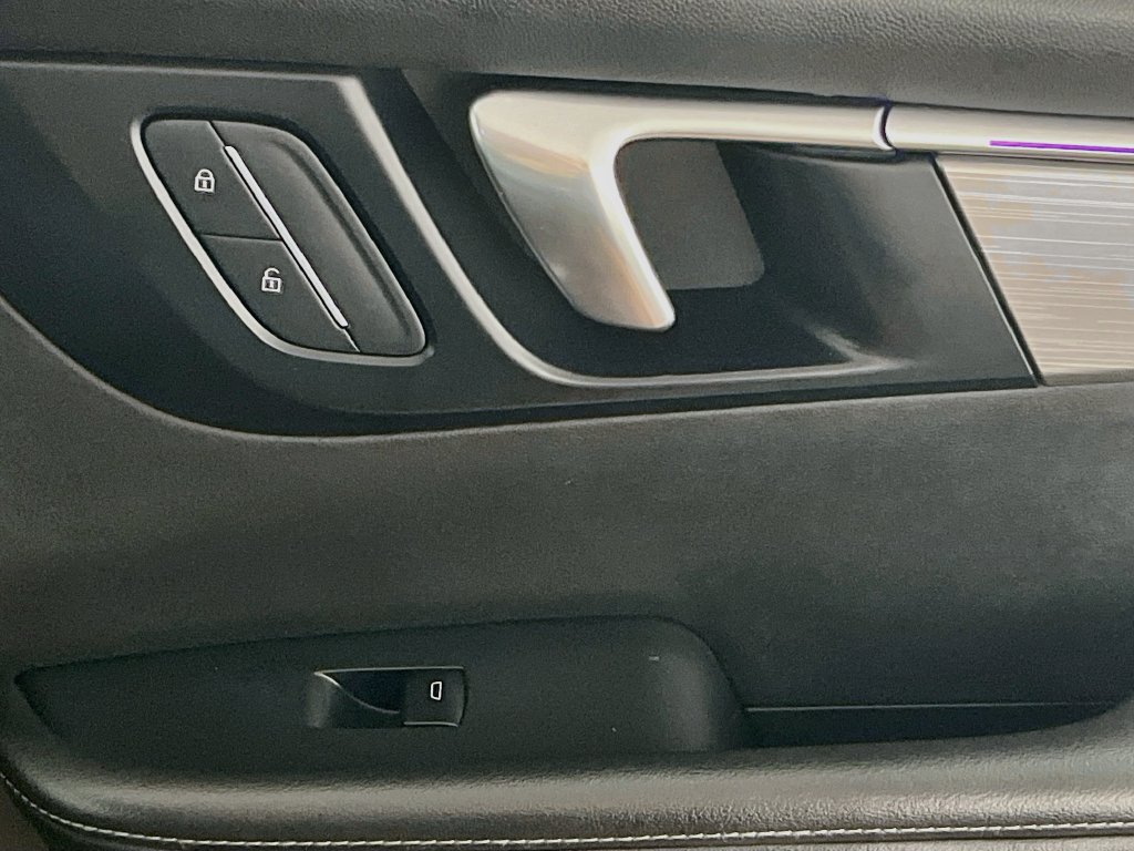 Used 2025 Buick Enclave Preferred FWD image 27
