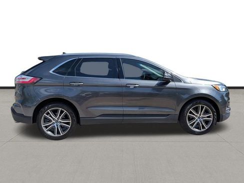 Used 2020 Ford Edge Titanium FWD image 4
